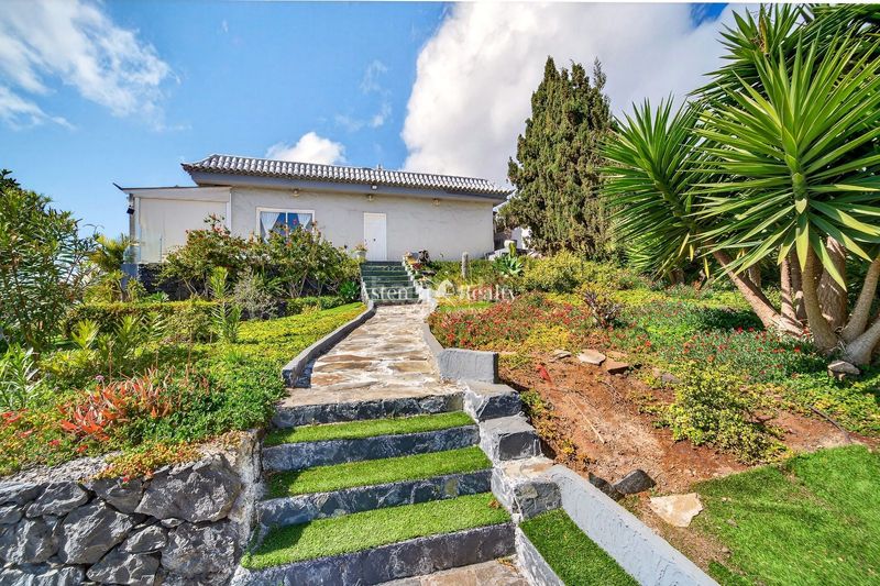 Foto e4e29f4a-370f-4838-8847-6d71a4b2744f. Casa amb aparcament piscina a Chío Guía de Isora