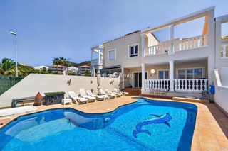 Casa  Lugano. Espectacular casa adosada con piscina privada en vista hermosa,