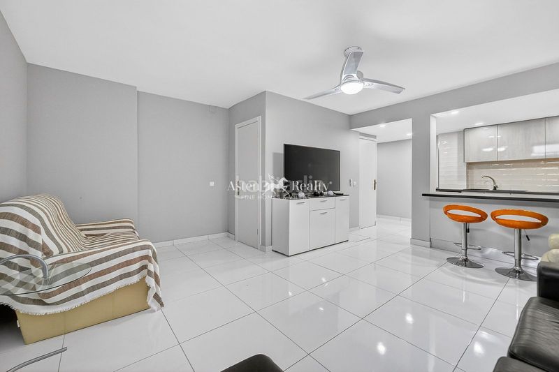 Foto 4cbf3147-8b71-4b9e-93d1-f13dc8f27a53. Casa amb aparcament piscina a Los Cristianos Arona