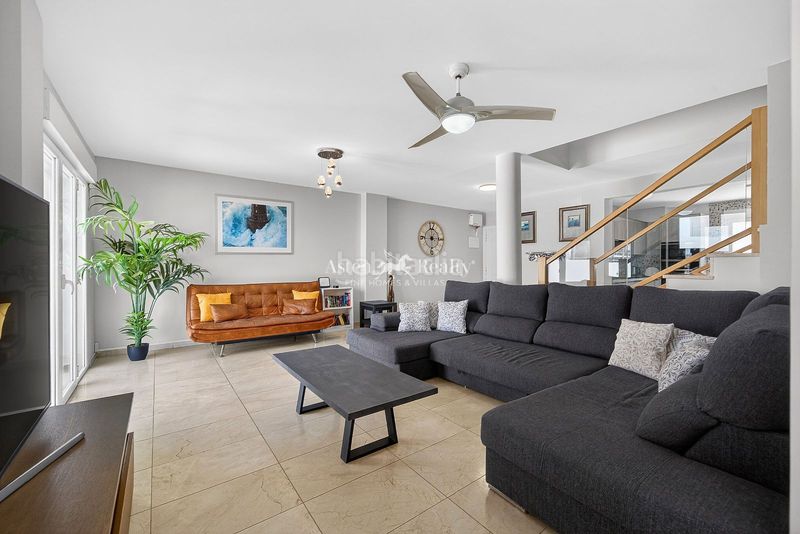 Foto 7e81d0f7-bbbd-4ae9-8346-88fe45b6cb5e. Casa amb aparcament piscina a Los Cristianos Arona