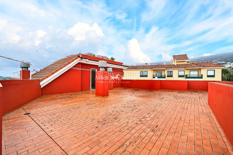 Foto 334b4dfd-e147-4216-8357-8d0e2f161ee7. Àtic amb aparcament a Los Realejos pueblo Realejos (Los)