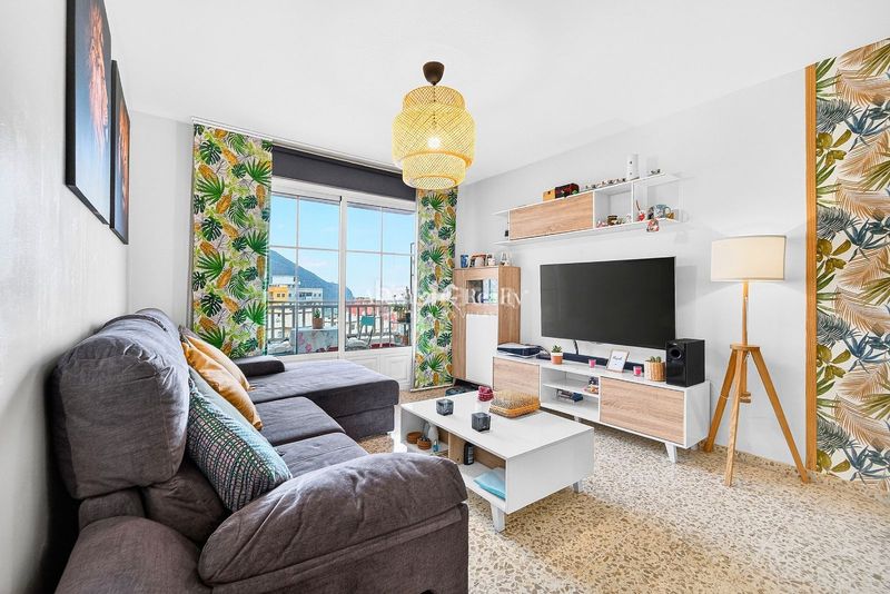 Foto 7abe03f6-d78a-4a06-b3b8-273e49db054d. Àtic amb aparcament a Los Realejos pueblo Realejos (Los)