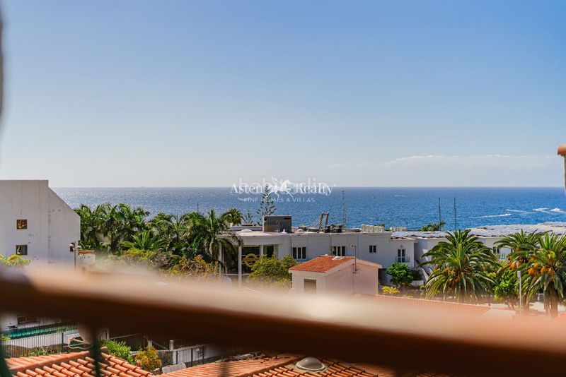 Foto 0ff83916-46f8-47c7-aa82-c1f115221b61. Casa aparellada amb aparcament piscina a Torviscas Bajo Adeje