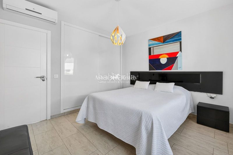 Foto b60bd1f0-bed6-440d-9dd7-c9dc7e5665cb. Casa adossada amb calefacció aparcament piscina a Adeje