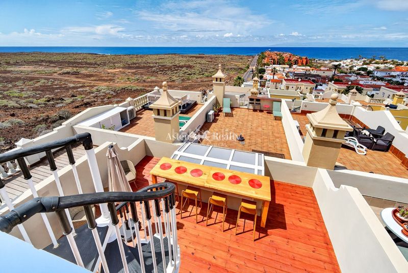 Foto 17f257ad-55be-4a33-8796-5f6998a840bb. Àtic amb aparcament piscina a Palm - Mar Arona