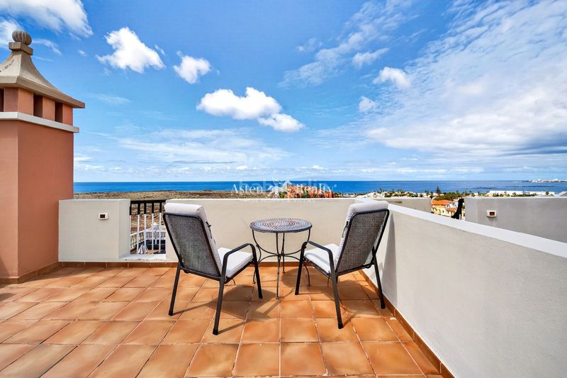 Foto 2a11536d-dbf8-4339-be23-2b7c72f28b4b. Àtic amb aparcament piscina a Palm - Mar Arona