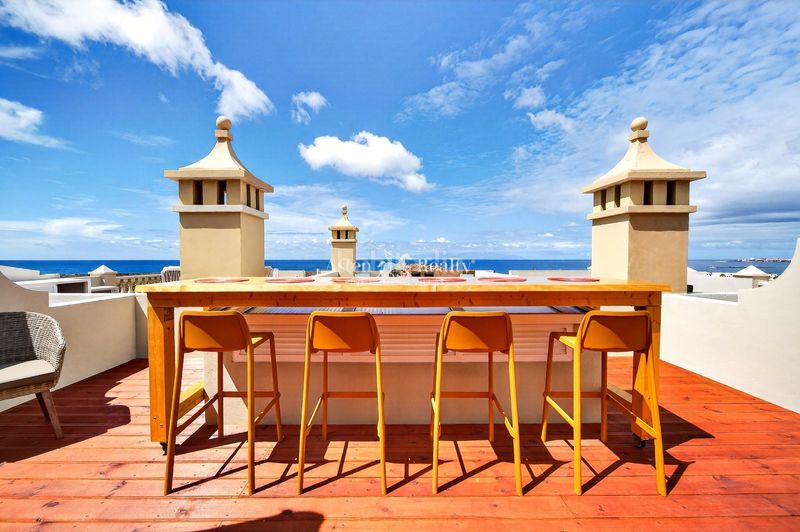 Foto 98c5c66f-ceaf-4040-8f1c-69789078f36e. Àtic amb aparcament piscina a Palm - Mar Arona