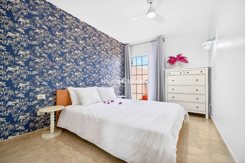 Foto c7b43193-1d39-42f8-a4d1-87cb886cad28. Àtic amb aparcament piscina a Palm - Mar Arona