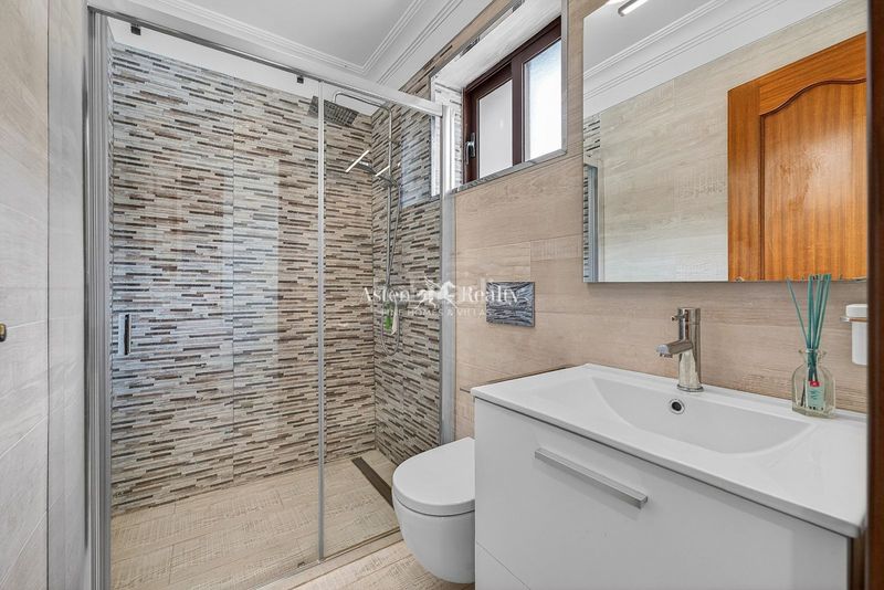 Foto 82b33bca-2f7a-4700-ab7b-993ec9f830c4. Dúplex amb aparcament a Playa Fañabé Alto Adeje