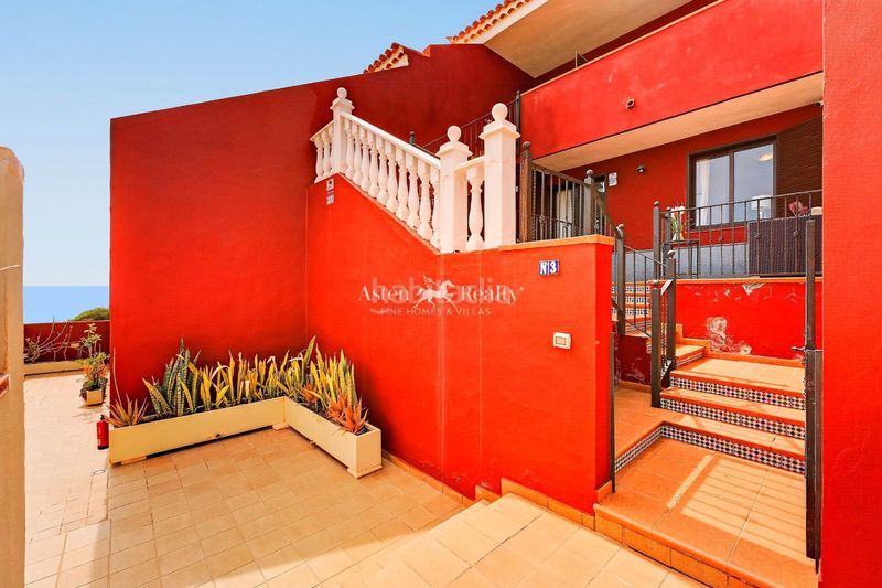 Foto b0106bb4-1d1c-40c6-8334-4074bccb275e. Dúplex amb aparcament a Playa Fañabé Alto Adeje