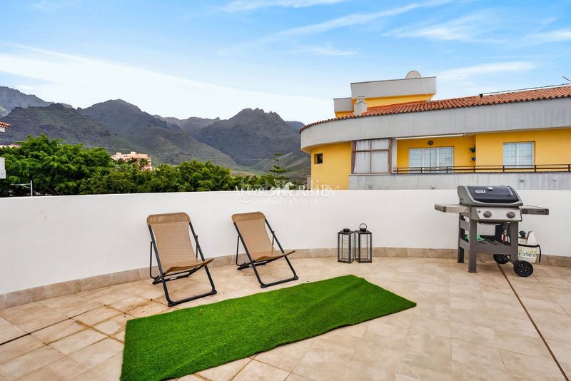 Foto 5266bff9-2c36-4b1d-b6f6-c8c65396e178. Pis amb aparcament a Casco Urbano Adeje