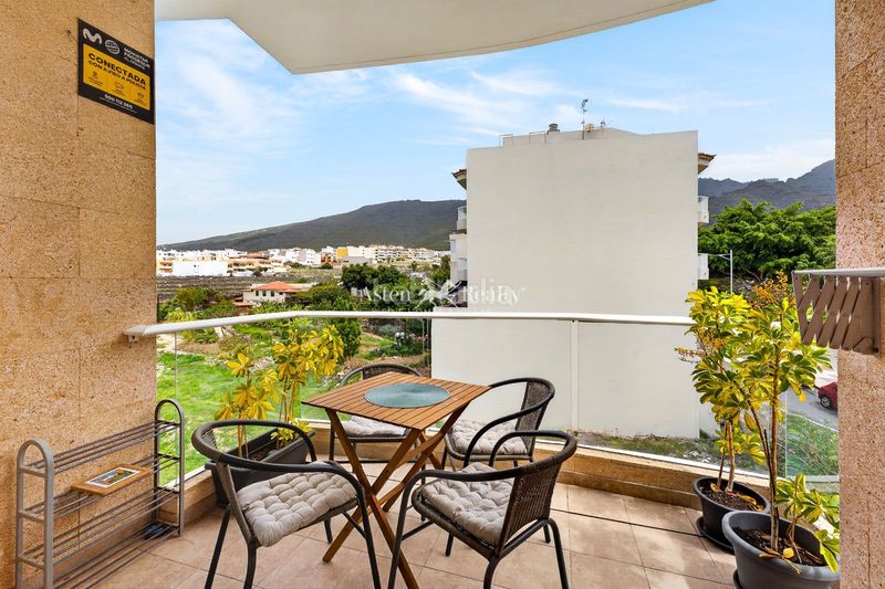 Foto a843b204-6ff4-4d64-96b0-45b9bc129fb9. Pis amb aparcament a Casco Urbano Adeje