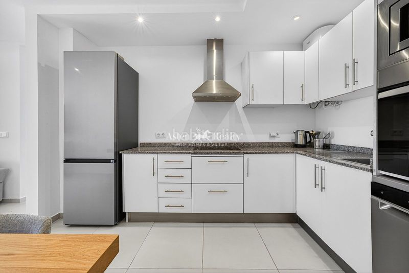 Foto f6c3f956-f296-4758-97f1-7f69ba89ce22. Pis amb aparcament a Casco Urbano Adeje