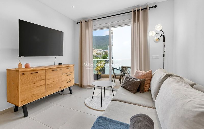 Foto fc228520-2c94-415a-b28f-a14a3711cfb7. Pis amb aparcament a Casco Urbano Adeje