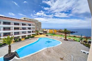 Flat  Ana maria. Frente al océano y cerca de todo en playa la arena.