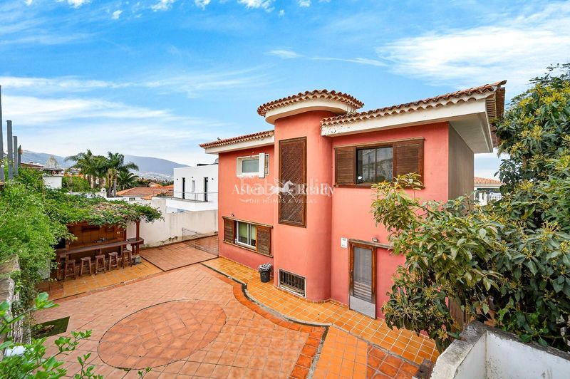 Foto 530b682d-92a3-4960-9076-9349ab3988ce. Casa amb aparcament piscina a Las Cuevas - Los Gómez Orotava (La)