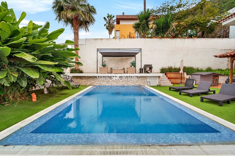 Foto 7aab3a8d-eaf5-41f4-b536-aa32ccf97453. Casa amb aparcament piscina a Las Cuevas - Los Gómez Orotava (La)