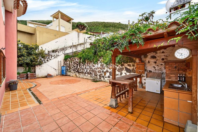 Foto ae0f4744-77a8-4be0-a09b-f341bf258e57. Casa amb aparcament piscina a Las Cuevas - Los Gómez Orotava (La)