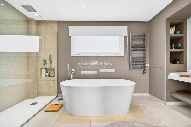Foto cb2a6c31-aebc-4953-8263-224663f3d8d8. Casa amb aparcament piscina a Las Cuevas - Los Gómez Orotava (La)