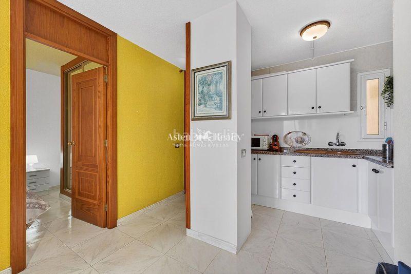Foto c48bc513-a5fd-4877-ac84-d082566fb3c9. Apartament amb piscina a Playa de las Américas Arona