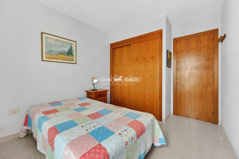 Foto b9f445a5-0c1e-4cf2-b18b-e42f8b56cf7a. Àtic amb aparcament piscina a Cho - Parque de la Reina Arona