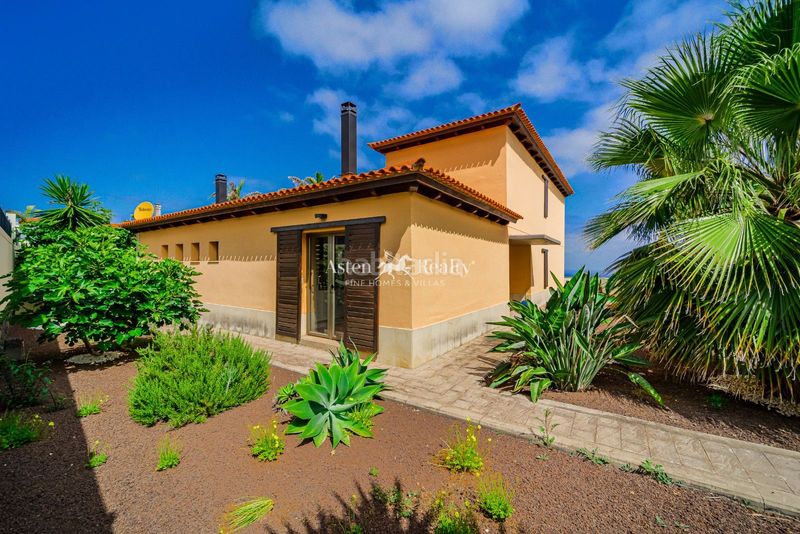 Foto 411c3ffb-d7b8-4867-adcc-fa00acfbc181. Casa amb aparcament piscina a El Pris - Juan Fernández Tacoronte