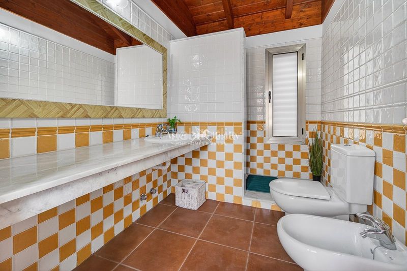 Foto 5d8ea22b-335d-44e9-ba37-6cdd646350af. Casa amb aparcament piscina a El Pris - Juan Fernández Tacoronte