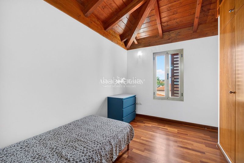 Foto c39e293a-1319-4a23-a3c6-212cc3d7ae49. Casa amb aparcament piscina a El Pris - Juan Fernández Tacoronte