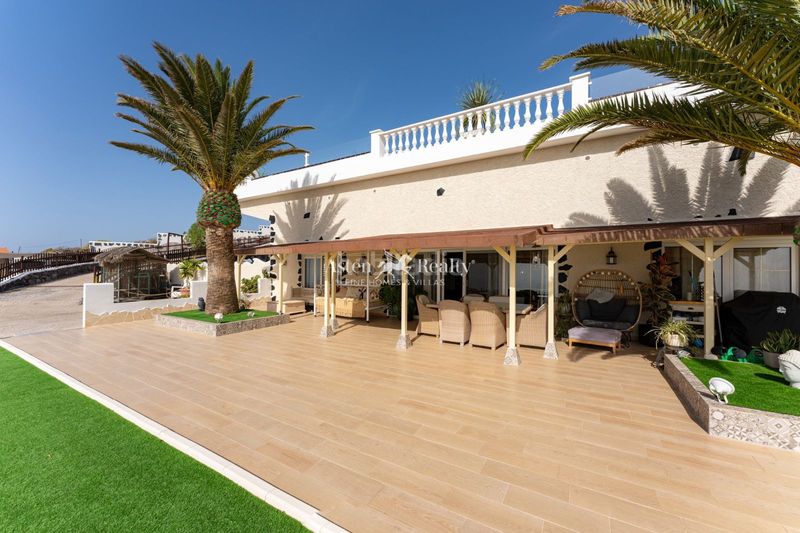 Foto b27a565d-75bb-4198-be0e-dc57ce2293ba. Casa amb aparcament piscina a Callao Salvaje - Playa Paraíso Adeje