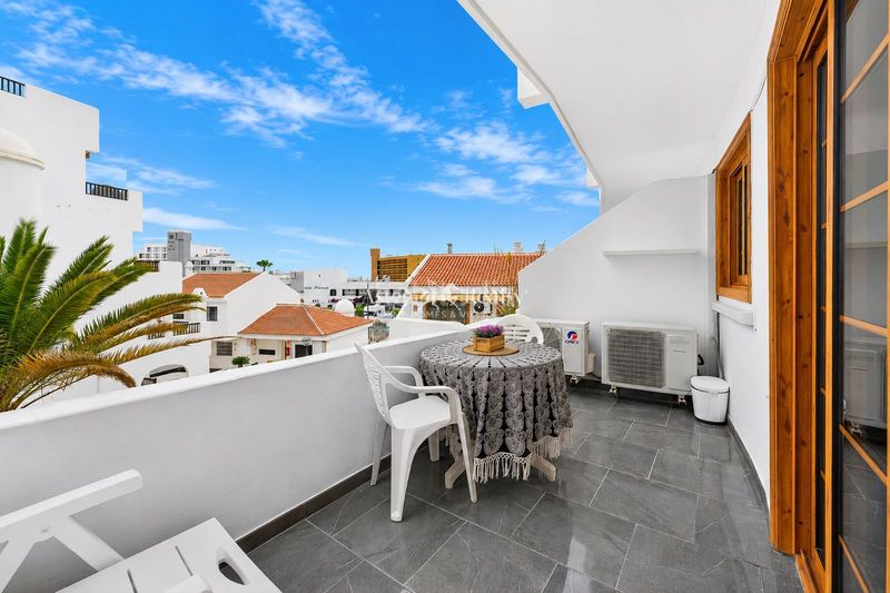 Foto 87d9d39a-5cac-43c6-a6be-58f4364a7946. Apartament amb piscina a San Eugenio Bajo Adeje