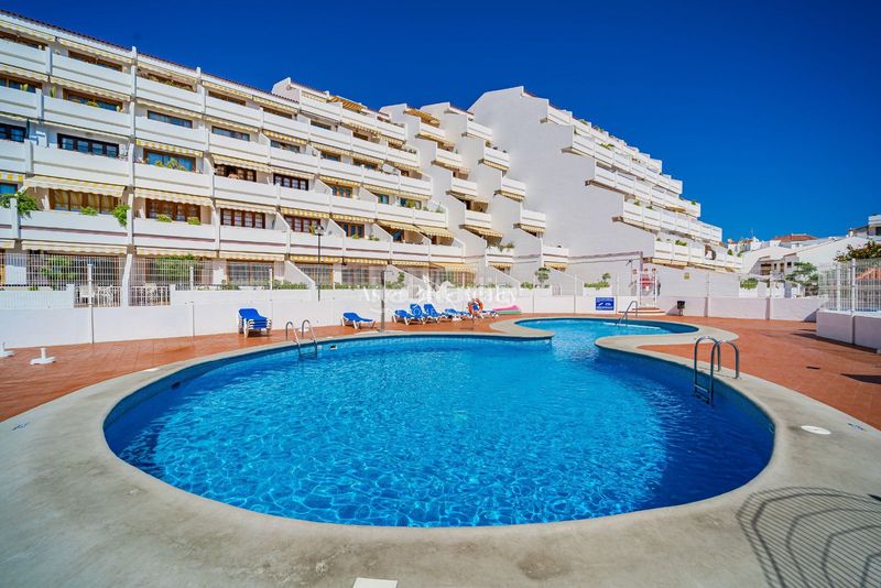 Foto e3db8c73-17e6-4c85-8c6a-ed5744f86d9f. Apartament amb piscina a San Eugenio Bajo Adeje