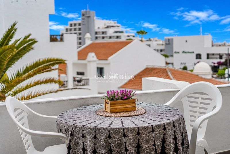 Foto eec53966-decd-4e9e-89d4-08a6565152b2. Apartament amb piscina a San Eugenio Bajo Adeje