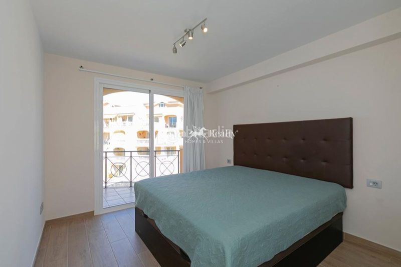 Foto a175acd9-a701-411a-b828-b9bd7ea98abb. Apartament amb aparcament piscina a Los Cristianos Arona