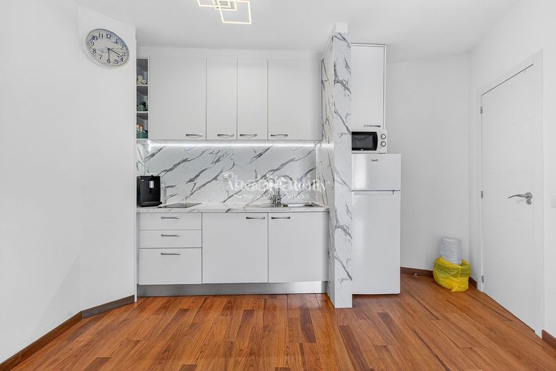 Foto 10d9fdc9-98c0-4859-8591-a885f74638db. Apartament amb piscina a Los Cristianos Arona