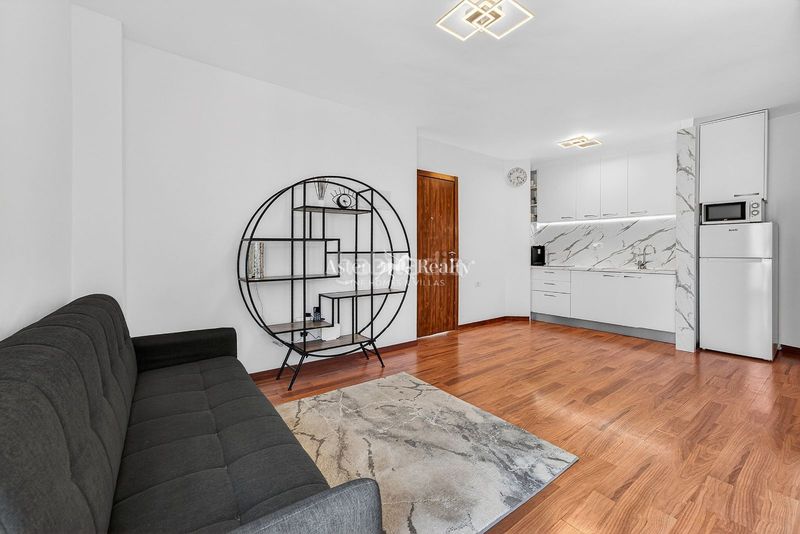 Foto a8f37dfe-d2d6-4cbd-af1e-61a9f0c25ad2. Apartament amb piscina a Los Cristianos Arona