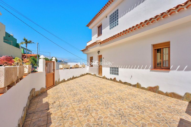 Foto 4e5bf251-1f1d-4dad-b4fe-c20441ec3b12. Casa amb aparcament a Cuesta de la Villa Santa Úrsula