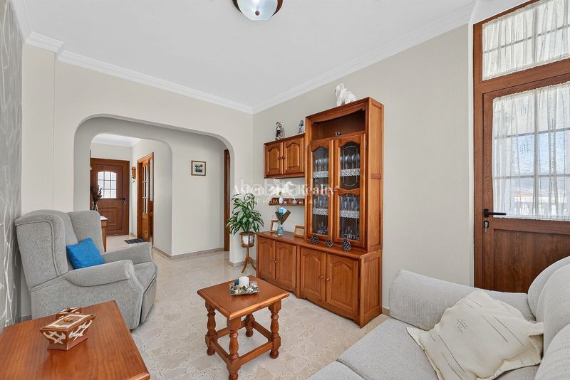 Foto be2c88fe-973b-471d-b34d-d884ec8ae796. Casa amb aparcament a Cuesta de la Villa Santa Úrsula