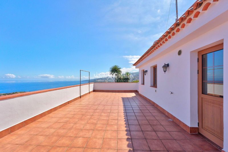 Foto f6d55cff-1ba4-46cd-b9be-5f8416180fac. Casa amb aparcament a Cuesta de la Villa Santa Úrsula