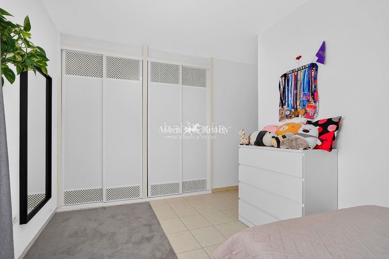 Foto e405c3fa-2aaf-4f22-bf67-d14e6e781ac1. Apartament amb aparcament piscina a Playa Fañabé Alto Adeje