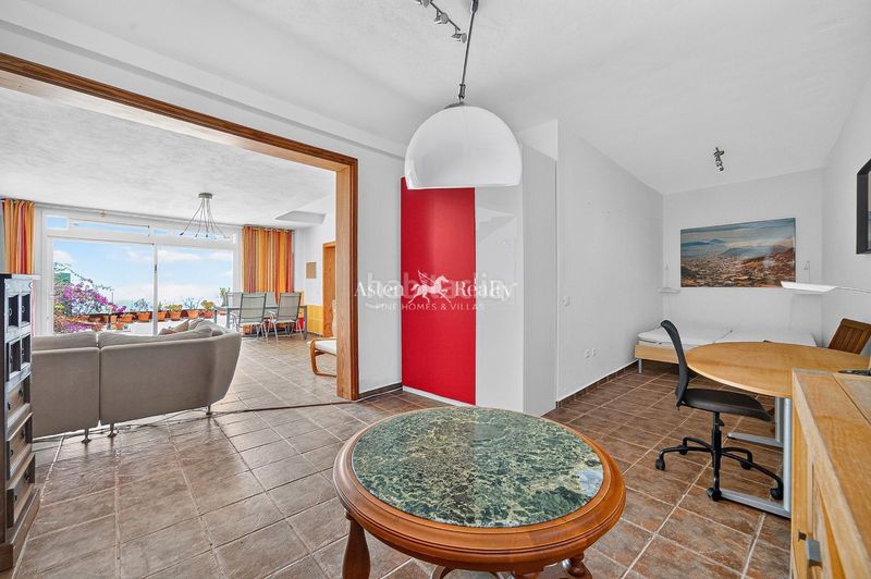 Foto 422aafff-4440-44b0-805d-1e0b03ef5b62. Casa adossada a Las Cuevas - Los Gómez Orotava (La)