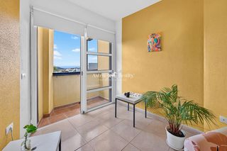Pis  Chindia. Acogedor apartamento con vistas al mar en residencial el roque,