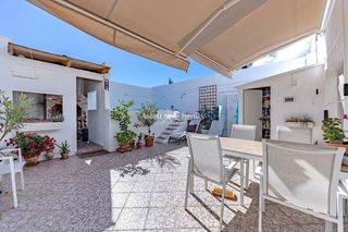Casa en Maruvial 14. Casa independiente con piscina y amplios espacios exteriores