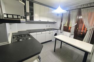 Piso  Calle de carlos marx. Piso ideal para familia con hijos