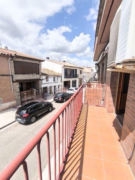 Foto 02c93bb4-58fb-4bfd-b833-d9b300eaf1c4. Casa amb xemeneia calefacció aparcament a Burgo de Ebro (El)