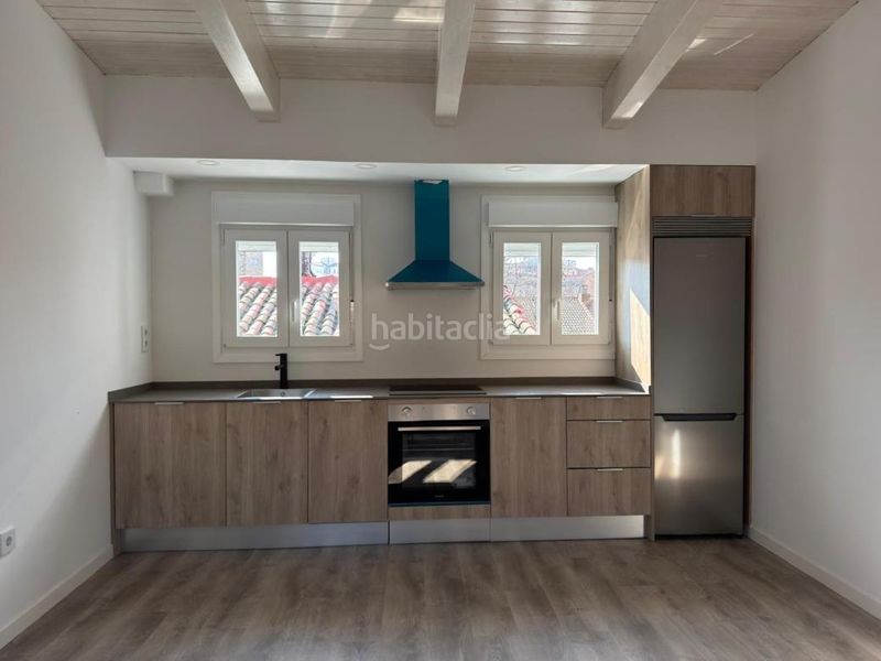 Foto 8f35acc6-8a61-4012-9715-49345159b776. Edificio piso ideal para parejas en Las Fuentes Zaragoza