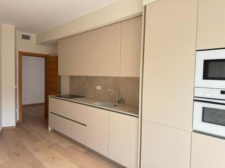 Flat in Calle del marqués de casa jiménez 5. Piso recien reformado ideal para familias