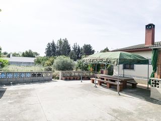 Masía  Camino del medio. Casa rustica, ideal para familias