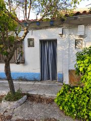 Maison  Calle ramiro tella. Pequeña casa con encanto y gran potencial en el frasno