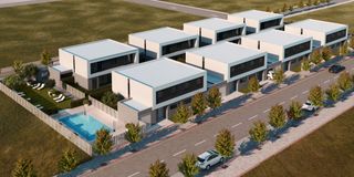 Casa pareada en Calle ramn y cajal. Casa pareada con 4 habitaciones con parking y calefaccin