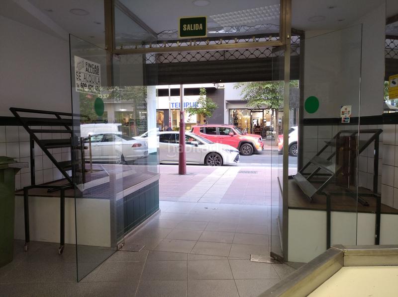 Foto 02cbd8a1-c4d5-4fe4-9bfe-b6a6ca37a788. Rent business premise in paseo de las damas 36 in Zaragoza